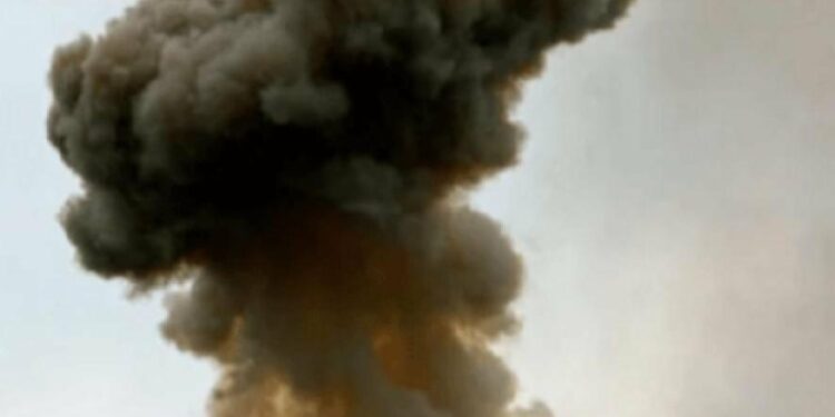 Наслідки ворожих атак на Шосткинщині: кілька людей у лікарнях