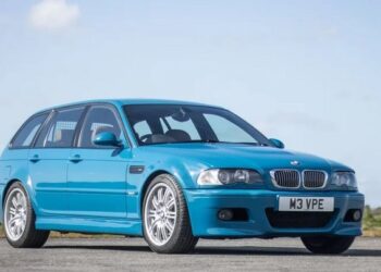 Легендарний BMW M3 2000-х повертають у виробництво в незвичному форматі (ВІДЕО)