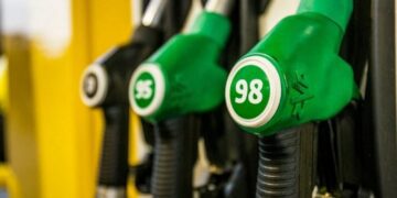 А-95 чи А-98: чи є сенс переплачувати за дорожчий бензин