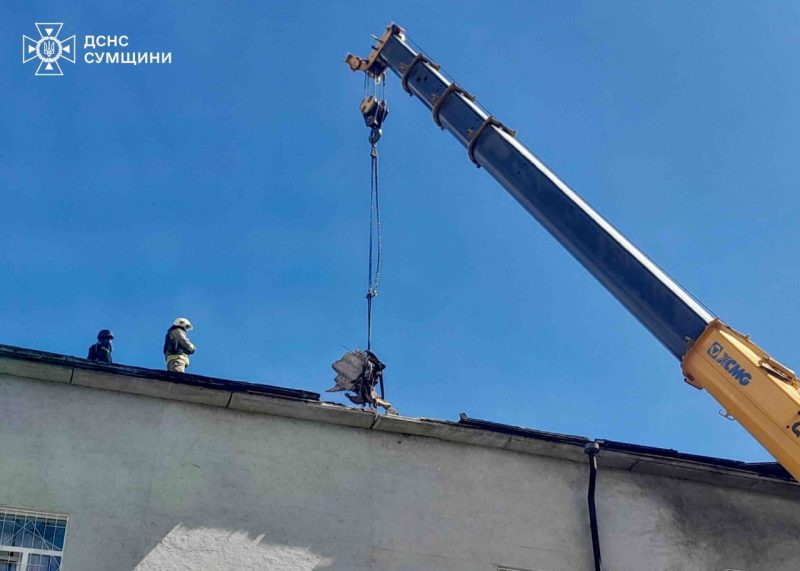 Завершено авірійно-відновлювальні роботи на місці ранкової атаки по м. Конотоп