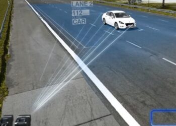 Чи справді камери не зафіксують швидкість авто вище 320 км/год: німецькі експерти відповіли (ВІДЕО)