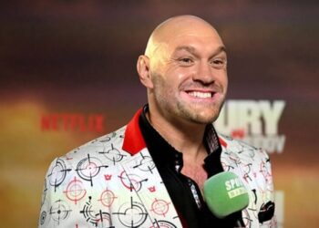 Ф’юрі стримано оцінив шанси на бій з Джошуа