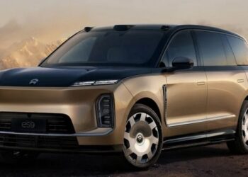 Найбільший китайський електрокросовер стане доступною альтернативою Rolls-Royce (ФОТО)