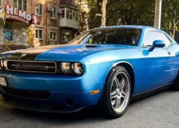 Dodge Challenger 2009 року на 1080 сил та з малим пробігом продають у Кривому Розі (ФОТО)