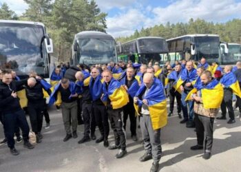 11 захисників із Сумщини повернулися додому з ворожого полону