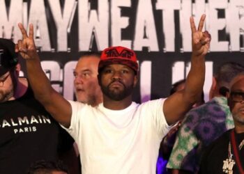 Мейвезер анонсував виставковий бій напередодні реваншу з Пак’яо