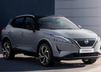 Українці масово переходять на гібриди: що змінилося на авторинку