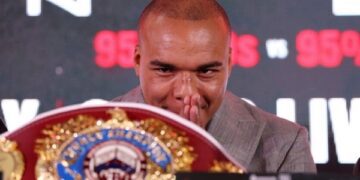 Вордлі заявив, що бій Усик – Дюбуа для нього не має значення