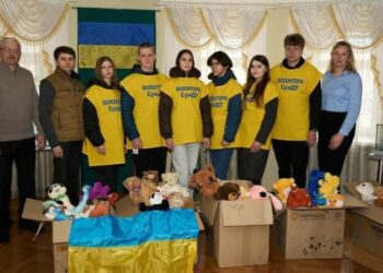 До річниці ракетного удару у Сумах: іграшки з меморіалу передали до музею як свідчення пам’яті та війни