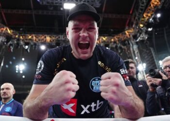 Ф’юрі визначив запасний варіант на випадок відмови Джошуа