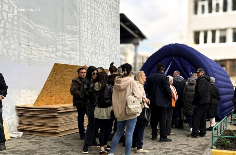 Росія вдень і вночі атакувала Суми безпілотниками: серед постраждалих є діти, - ОВА