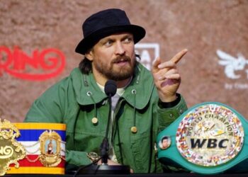 Усик планує три останні бої: яка доля трилогії з Ф’юрі?