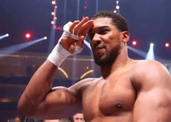 Едді Гірн пояснив, чому Джошуа вирішив побитися з Пренгою