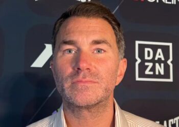 Едді Гірн закликав усунути бійців Zuffa Boxing від титульних поєдинків