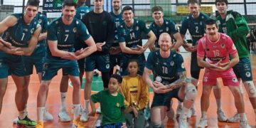 Команда українця з камбеком обіграла ПАОК та опинилася за крок від фіналу