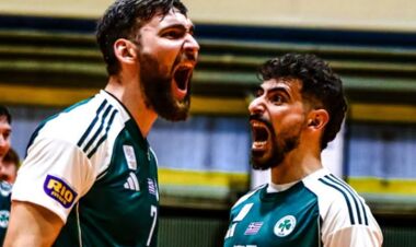 Команда українця з камбеком обіграла ПАОК та опинилася за крок від фіналу