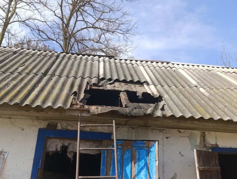 Обстріли Новослобідської громади: значні пошкодження (ФОТО)