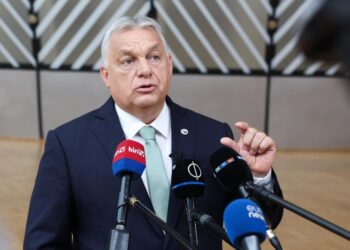 Орбан перед виборами купить сотні тисяч тонн нафти у США в обмін на підтримку, – Bloomberg