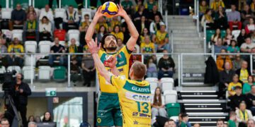 Після сенсаційної поразки Клуб українця взяв реванш у чвертьфіналі ПлюсЛіги