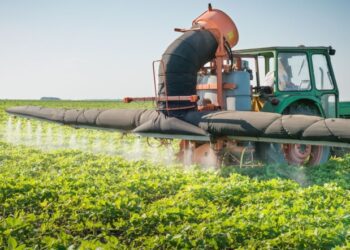 Повідомлення про обробіток посівів пестицидами