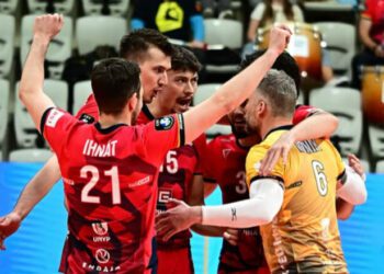 Прага стартувала з поразки у фіналі Екстраліги. Українець виходив на заміну