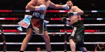 Річард Торрес відреагував на перемогу Ф’юрі над Махмудовим