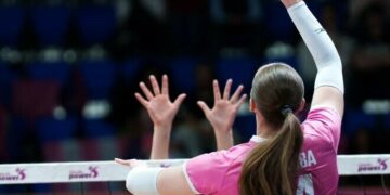 Шалений камбек. Українка допомогла парижанкам перемогти у півфіналі ЧФ