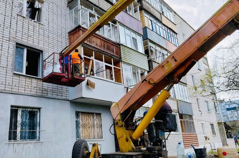 У Кролевці ліквідували наслідки удару безпілотника