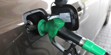 У Євросоюзі запропонували запровадити новий податок через стрибок цін на пальне