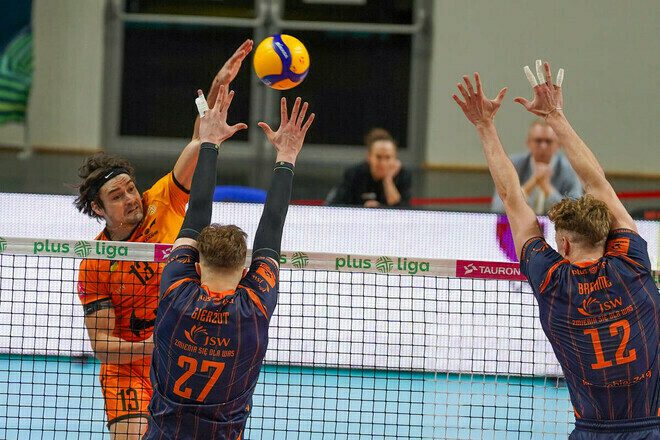 Український клуб у центрі великої перебудови у ПлюсЛізі. Що відомо зараз?