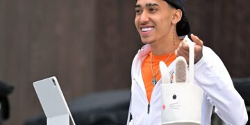 ВІДЕО. Шахтар прибув до Кракова на матч 1/4 фіналу Ліги конференцій