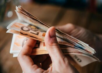 Жити в Європі буде дорожче: енергокриза розганяє інфляцію та б’є по економіці