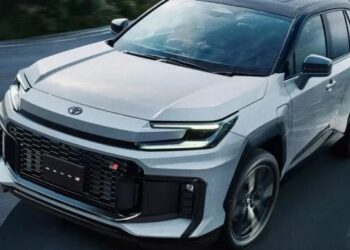 Довгоочікуваний кросовер Toyota RAV4 здивував рівнем своїх продажів (ФОТО)