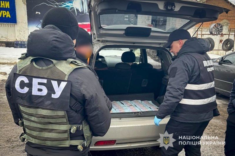 Поліція Сумщини завершила розслідування щодо службовця енергетичної компанії за вимагання неправомірної вигоди
