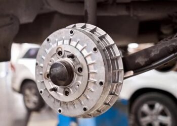 Автовиробники все частіше встановлюють барабанні гальма у нові авто: чому їх повернули