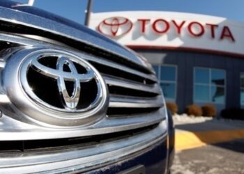 Toyota фіксує падіння продажів третій місяць поспіль