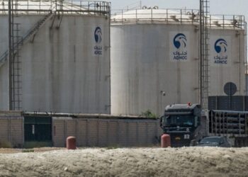 Індія та ОАЕ створюють новий енергетичний буфер