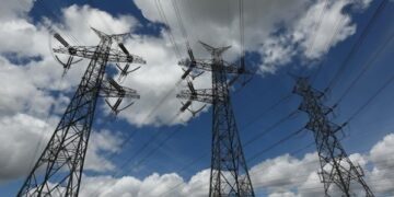 Укренерго просить підвищити тариф на передачу електроенергії