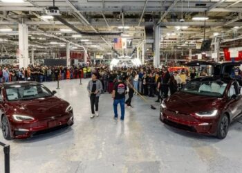 Кінець епохи: останні Tesla Model S і Model X зійшли з конвеєра (ФОТО)