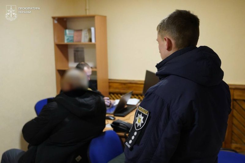 Депутат облради переховується, а його сина судитимуть за бійку в кафе Конотопа