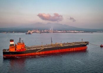 Британія дозволить імпорт пального з російської нафти