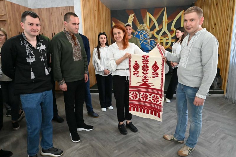 На Конотопщині Міністерка у справах ветеранів ознайомилася з роботою ветеранських просторів та програм підтримки