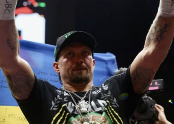 Олександр Красюк радить Усику завершити кар’єру: “Йому потрібно зупинитися”