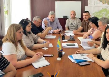 У Кролевці доручили активніше косити траву та впорядковувати території