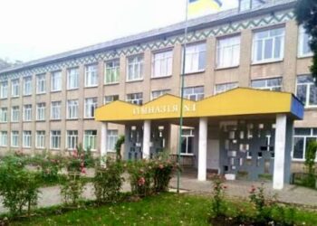 У Кролевці оголосили конкурс на посади директорів шести гімназій