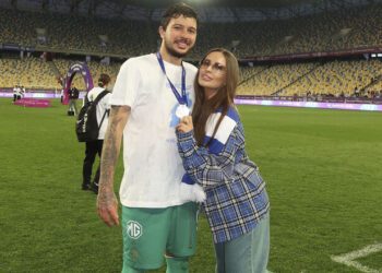 ВІДЕО. Футболіст Динамо знімається у кумедних рілсах