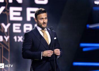 ВІДЕО. Легенда польского CS послав українця на війну. Одразу ж вибачився
