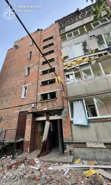 Восьмеро людей постраждало: по Конотопу вдарили 12 БпЛА