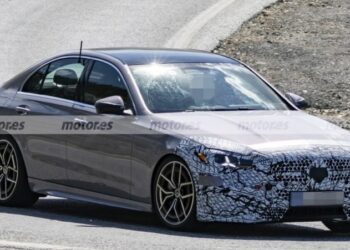 Новий Mercedes C-Class показали до прем’єри: головні зміни вже не приховують (ФОТО)