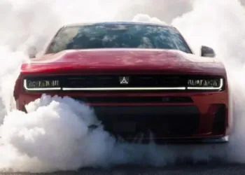 Новий Dodge Charger SRT Hellcat на 777 сил можуть представити вже цього літа